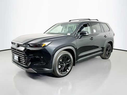 New 2026 Toyota Grand Highlander AWD image 3