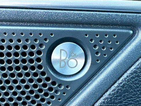 Used 2020 Ford Edge Titanium w/ Equipment Group 301A image 21