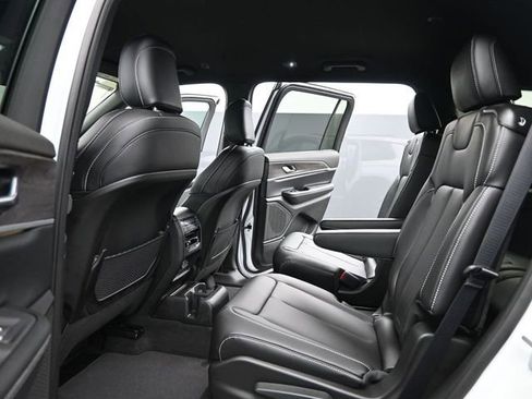 New 2025 Jeep Grand Cherokee L Limited w/ Black Appearance Package image 13