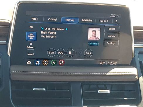 Used 2021 Chevrolet Suburban High Country image 27