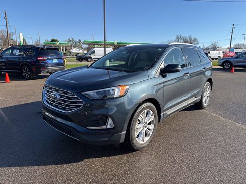 Used 2023 Ford Edge Titanium image 1