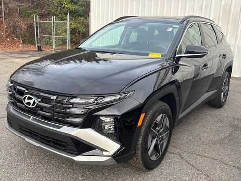 Used 2025 Hyundai Tucson SEL image 2
