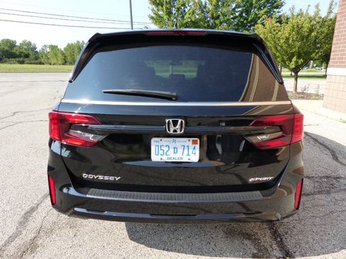 Used 2025 Honda Odyssey Sport-L image 7