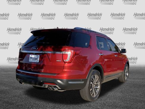 Used 2018 Ford Explorer Platinum image 10