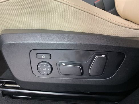 New 2026 BMW X3 xDrive30 w/ Premium Package image 9