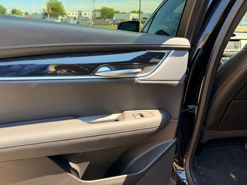 Used 2025 Cadillac XT5 Premium Luxury AWD/4WD image 19