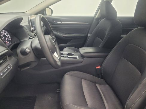 Used 2022 Nissan Altima 2.5 SV FWD image 17