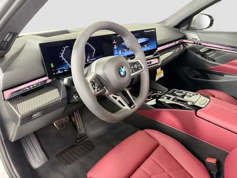 New 2026 BMW 540i xDrive w/ M Sport Package AWD/4WD image 9