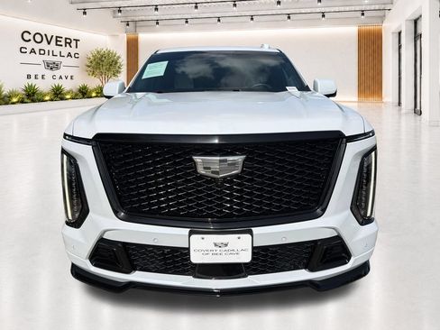 Certified 2026 Cadillac Escalade V w/ LPO, ONYX Package AWD/4WD image 3