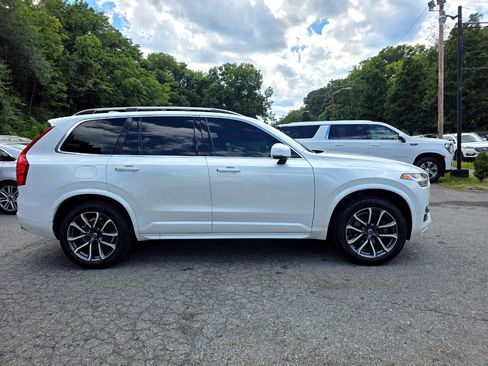 Used 2018 Volvo XC90 T5 Momentum w/ Convenience Package image 4