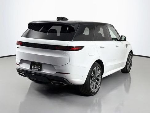 Used 2025 Land Rover Range Rover Sport Dynamic SE AWD/4WD image 5