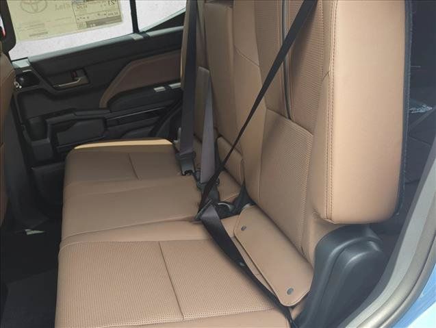 New 2026 Toyota 4Runner Limited AWD/4WD image 21
