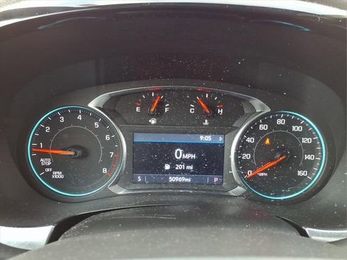 Used 2023 Chevrolet Traverse LT image 25