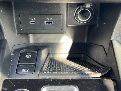 Used 2024 Nissan Kicks SV w/ Interior Electronics Package image 10