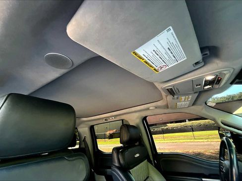 Used 2024 Ford F450 Limited image 25