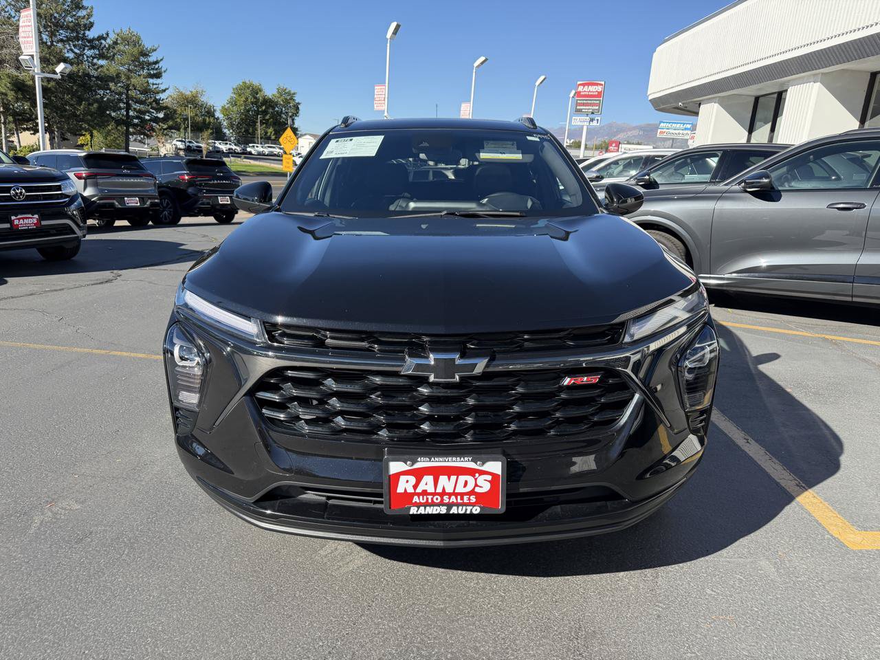 Used 2024 Chevrolet Trax RS w/ Sunroof Package FWD image 23
