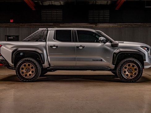 Used 2026 Toyota Tacoma 4x4 Double Cab Hybrid image 10