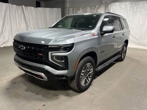 Used 2025 Chevrolet Tahoe Z71 image 3