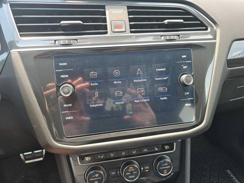 Used 2020 Volkswagen Tiguan SEL Premium R-Line w/ 3rd Row Seat Package AWD/4WD image 29
