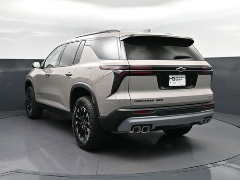 New 2026 Chevrolet Traverse Z71 w/ Enhanced Driving Package image 5