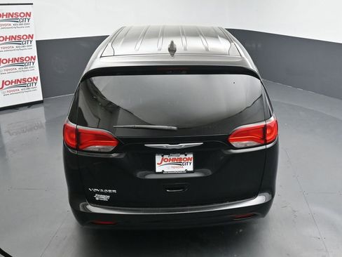 Used 2023 Chrysler Voyager LX FWD image 30