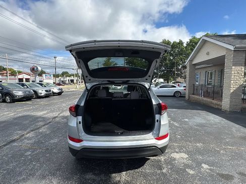 Used 2017 Hyundai Tucson SE w/ SE Popular Package 02 AWD/4WD image 16