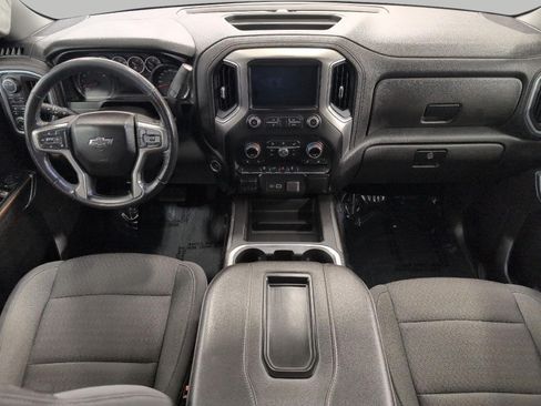 Used 2021 Chevrolet Silverado 1500 RST w/ LPO, Blackout Package AWD/4WD image 6