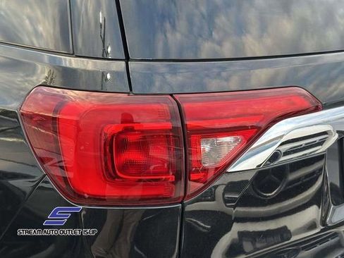 Used 2019 GMC Acadia SLE w/ Driver Alert Package I image 7