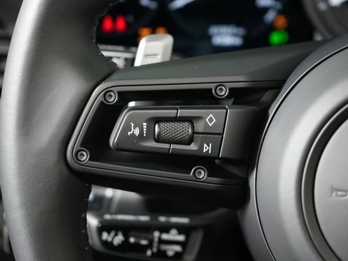 Used 2024 Porsche 911 Targa 4S image 30