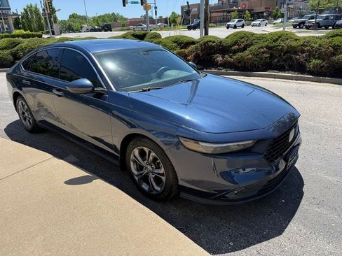 Used 2023 Honda Accord EX image 3