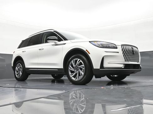 Used 2026 Lincoln Corsair Premiere FWD image 27