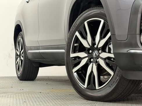 Used 2020 Honda Pilot Touring image 17