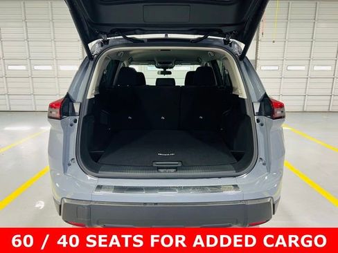 New 2026 Nissan Rogue SV FWD image 8