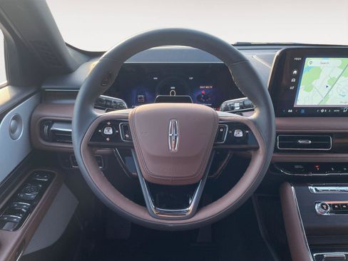 New 2026 Lincoln Aviator Reserve AWD/4WD image 12