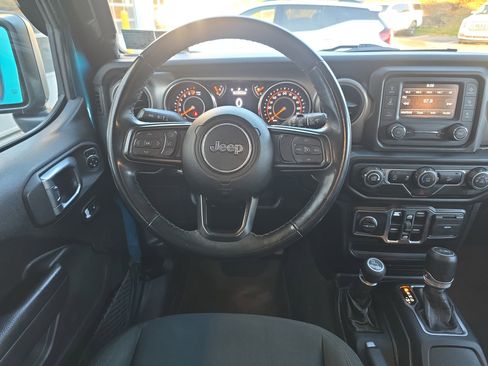 Used 2020 Jeep Wrangler Unlimited Sport S image 3