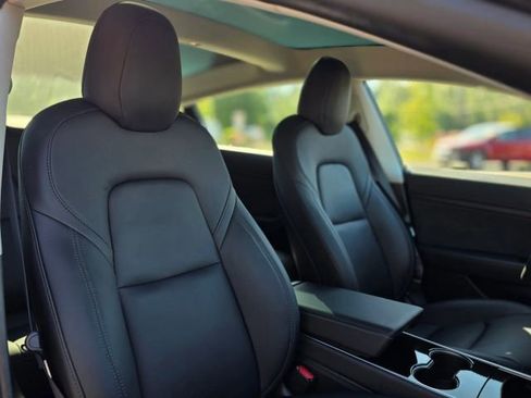 Used 2020 Tesla Model 3 Standard Range Plus image 24