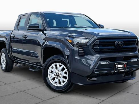 Certified 2025 Toyota Tacoma SR5 image 3