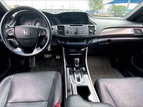 Used 2017 Honda Accord Sport Special Edition image 16