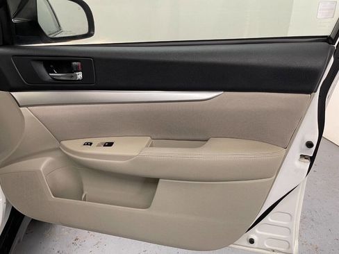 Used 2013 Subaru Outback 2.5i Premium w/ All-Weather Pkg image 16