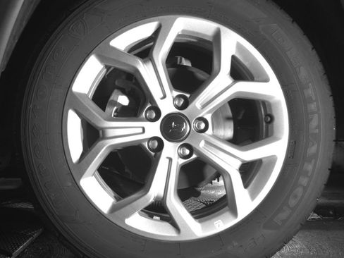 Used 2025 Jeep Compass Latitude image 14