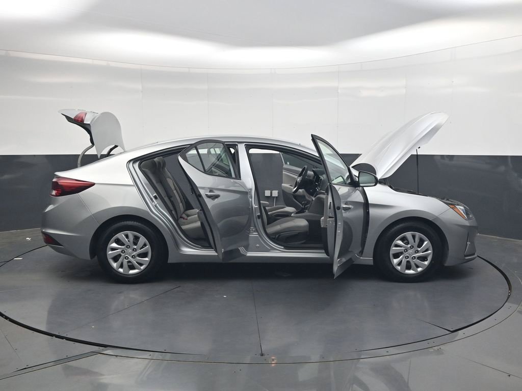 Used 2020 Hyundai Elantra SE FWD image 41