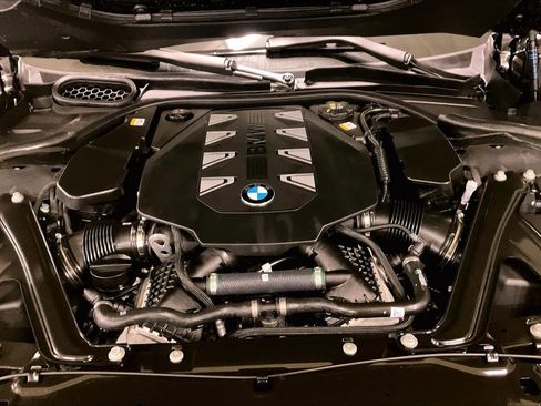 Used 2025 BMW 760i xDrive 760i xDrive image 29