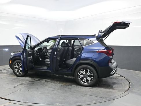 Used 2022 Kia Seltos EX AWD/4WD image 37