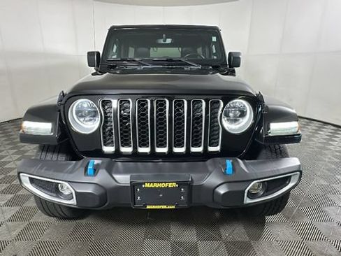 Used 2023 Jeep Wrangler Unlimited Sahara w/ Cold Weather Group AWD/4WD image 7