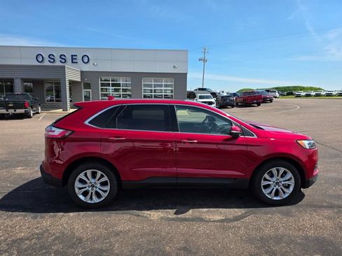 Used 2020 Ford Edge Titanium w/ Equipment Group 301A AWD/4WD image 7