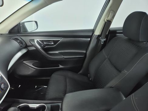 Used 2017 Nissan Altima 2.5 S w/ Power Driver Seat Package FWD image 16