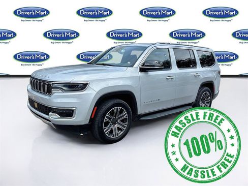 Used 2024 Jeep Wagoneer Series II w/ Flexible Seating Group RWD image 3