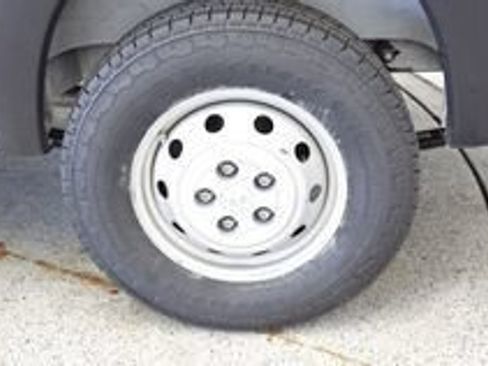 Used 2023 RAM ProMaster 2500 FWD image 4