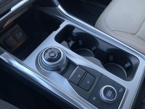 Used 2020 Ford Explorer Limited w/ Class III Trailer Tow Package image 24