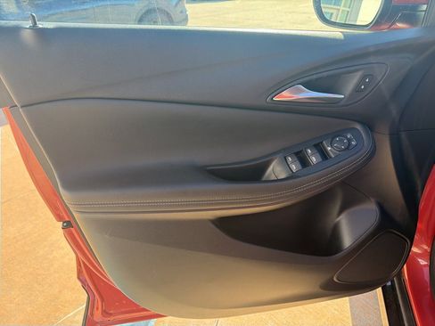 Used 2024 Buick Encore GX Sport Touring image 6